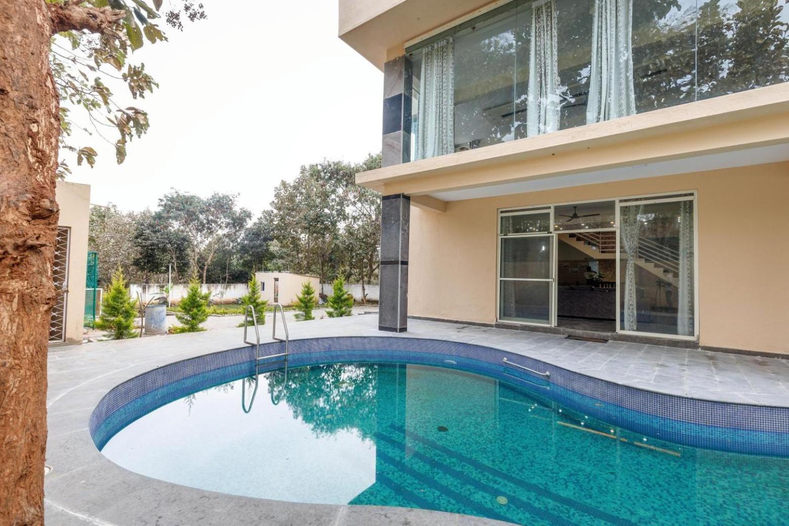 Villa Exotica By Stayjade5Bhkpoolacprojector Denkanikottai Exterior photo